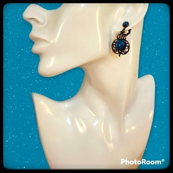 Vintage Jewelry - VTG Western copper faux turquoise dangle clip-on earrings